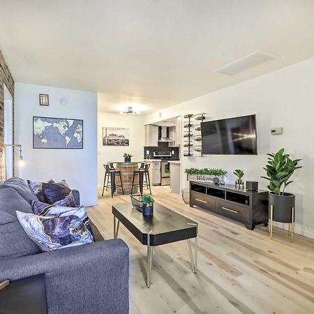 Renovated Chandler Townhome Walk To Downtown Екстериор снимка