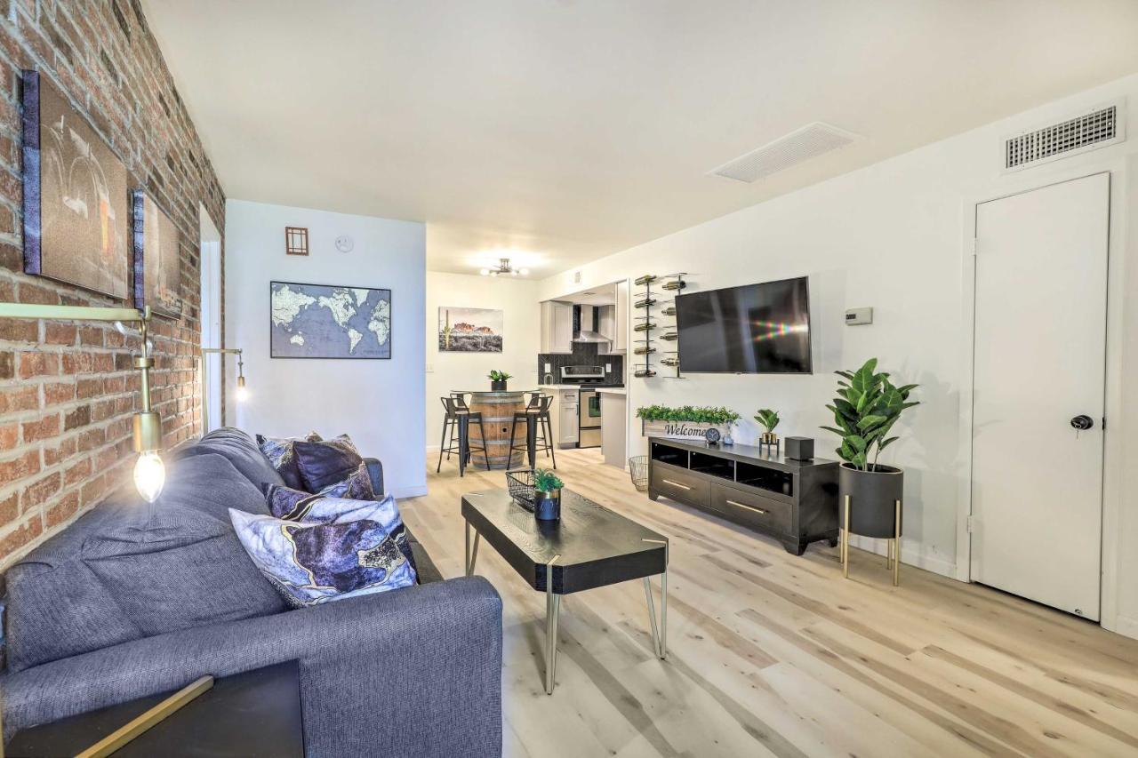 Renovated Chandler Townhome Walk To Downtown Екстериор снимка