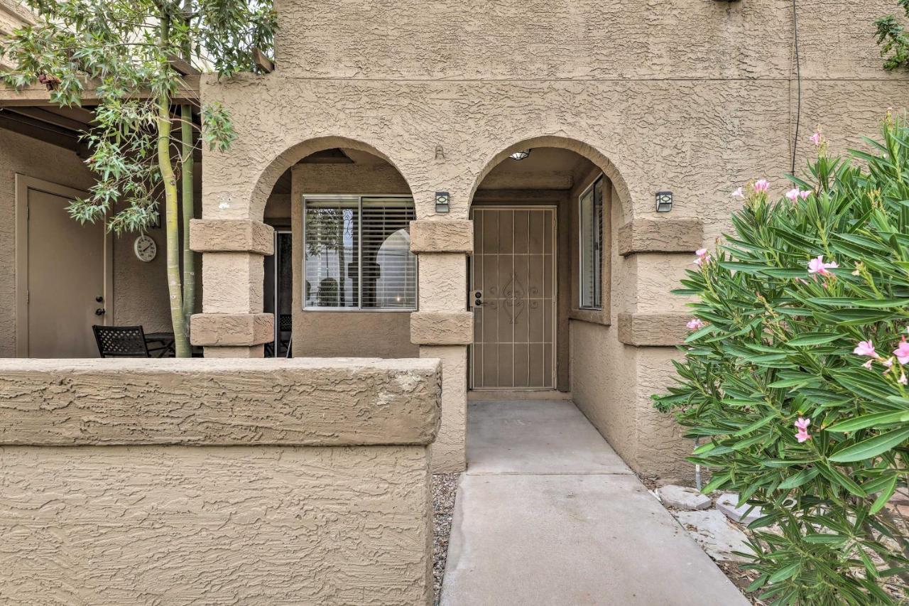 Renovated Chandler Townhome Walk To Downtown Екстериор снимка