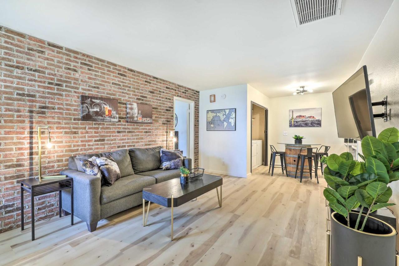 Renovated Chandler Townhome Walk To Downtown Екстериор снимка